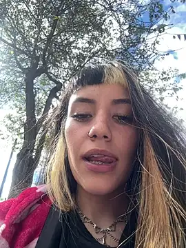 Sara 92 online show from May 2026 07:43:01 PM