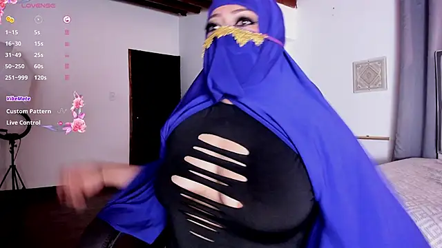 zafiro ziz online show from April 2026 12:43:01 PM