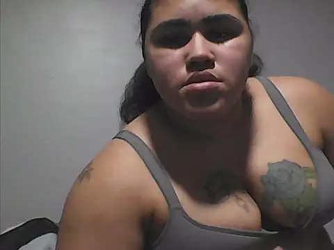 Selyne247 online show from March 2026 02:28:02 AM