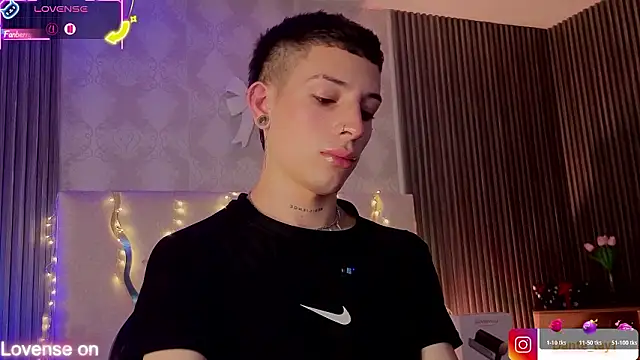 Snapshot of Dante_tay1 chatting on March 2026 10:04:01 PM Dante tay1 online show from March 2026 10:04:01 PM