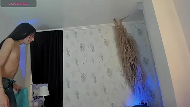 Babyfox gh online show from April 2026 08:06:01 PM