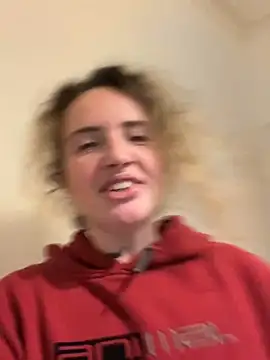 curlyirishgirl online show from March 2026 04:47:01 PM