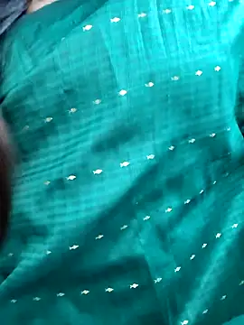 Cutie Nila online show from April 2026 05:16:01 AM