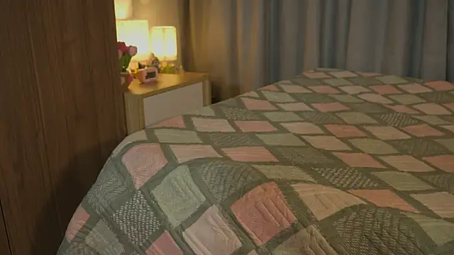 AitanaJhons  online show from April 2026 10:57:02 AM