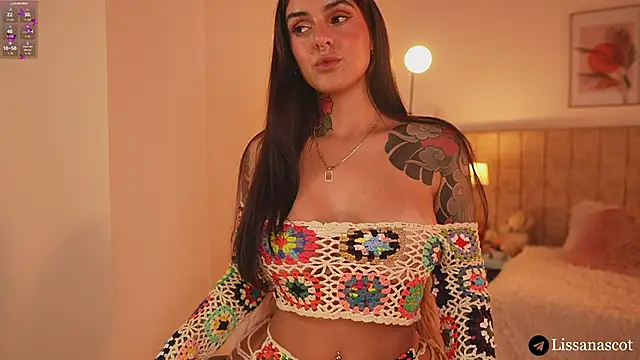 Lissanascott online show from April 2026 08:13:02 PM