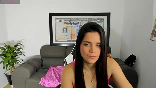 LucianaMoreaux online show from March 2026 10:12:01 PM