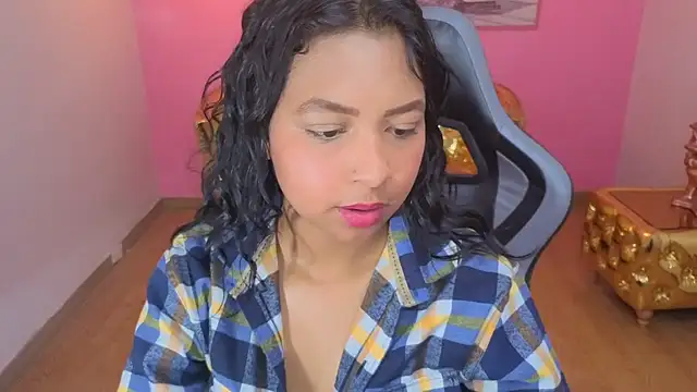 Kristen black T online show from February 2026 07:37:02 PM