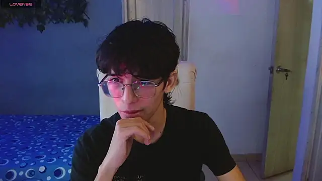 noah millerx online show from March 2026 04:40:02 AM