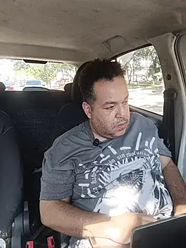 UrsoBissexualPauGrosso online show from April 2026 04:25:01 PM