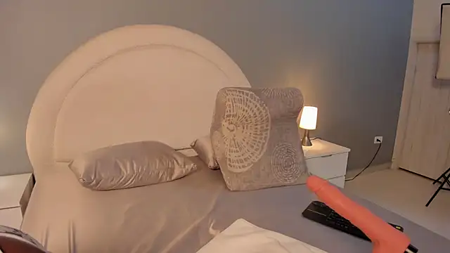 zoepinkett online show from March 2026 03:56:01 AM