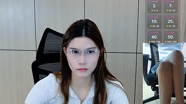 Snapshot of zhen-68 chatting on July 2026 02:14:01 AM zhen-68 online show from July 2026 02:14:01 AM