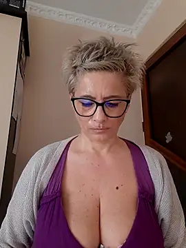 LunaBlaise online show from March 2026 08:30:01 AM