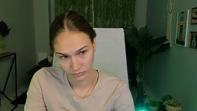 Sweet Emilya online show from March 2026 11:00:02 PM