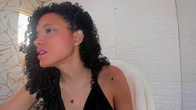 Jazlin  online show from March 2026 01:22:01 PM