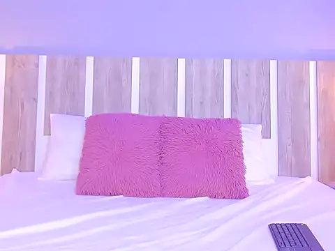 EmilySearss online show from March 2026 07:50:02 PM