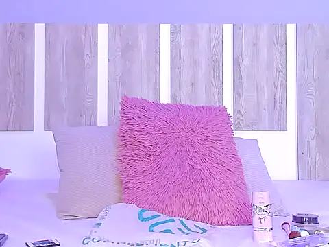 EmilySearss online show from March 2026 08:03:02 PM