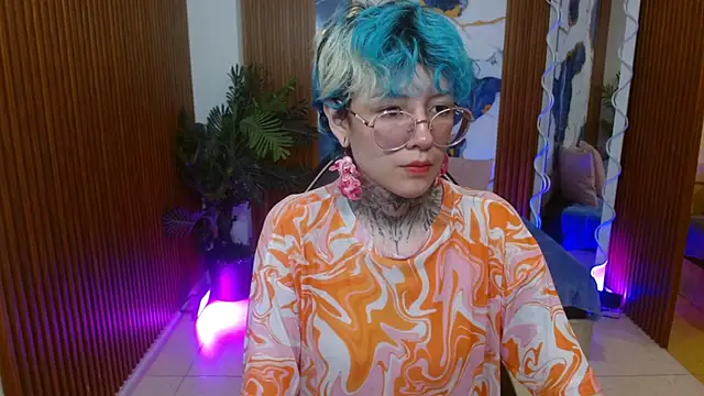 Lyra tay online show from April 2026 07:03:01 PM