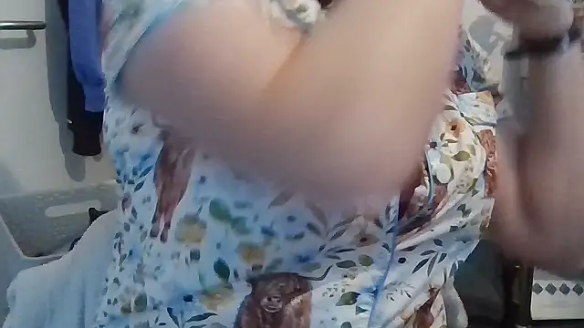 Snapshot of StaceyXOXO chatting on March 2026 11:51:01 AM StaceyXOXO online show from March 2026 11:51:01 AM