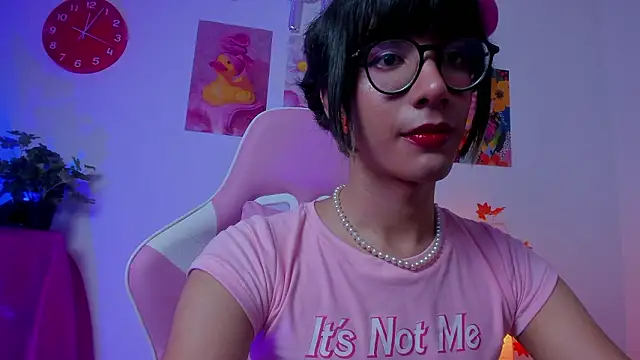 Madeline 21 online show from March 2026 06:03:01 AM