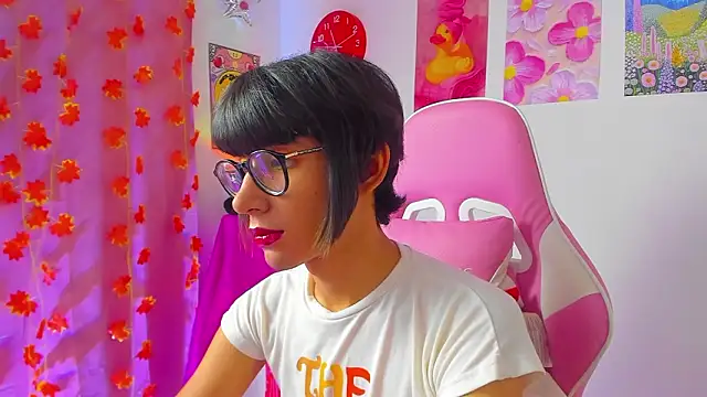 Madeline 21 online show from March 2026 05:11:02 AM