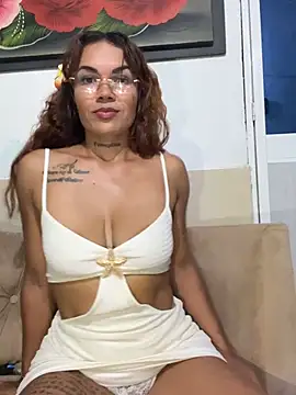 Julieta-velvet online show from March 2026 05:13:01 AM