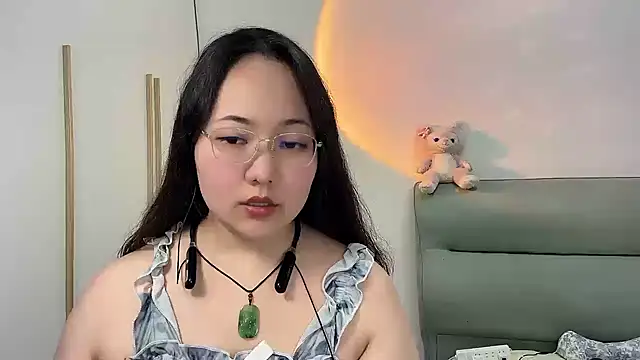Snapshot of Susu-36E chatting on June 2026 02:15:02 PM Susu-36E online show from June 2026 02:15:02 PM