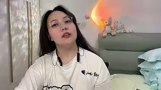 Snapshot of Susu-36E chatting on June 2026 08:23:01 PM Susu-36E online show from June 2026 08:23:01 PM