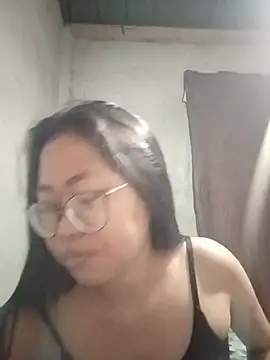 Snapshot of angelpinay44 chatting on June 2026 03:27:01 PM angelpinay44 online show from June 2026 03:27:01 PM