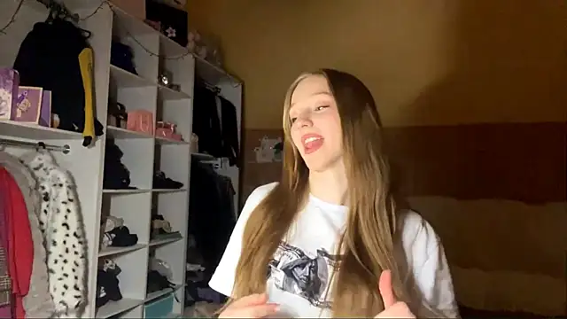 Snapshot of Anika_Socutehe chatting on February 2026 06:09:01 PM Anika Socutehe online show from February 2026 06:09:01 PM