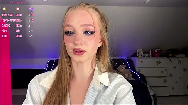 Snapshot of Anika_Socutehe chatting on July 2026 09:41:01 PM Anika Socutehe online show from July 2026 09:41:01 PM