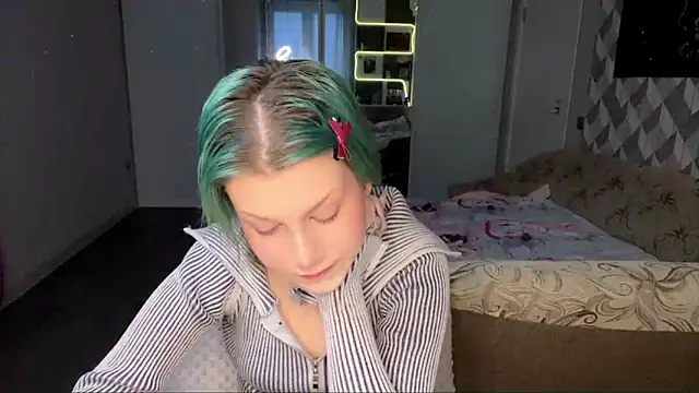 Snapshot of SalenaVeron chatting on March 2026 01:28:01 PM SalenaVeron online show from March 2026 01:28:01 PM