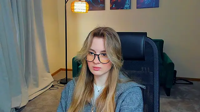 DortheaHupy online show from March 2026 07:32:02 AM