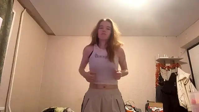 LeomaJee online show from April 2026 07:58:02 PM