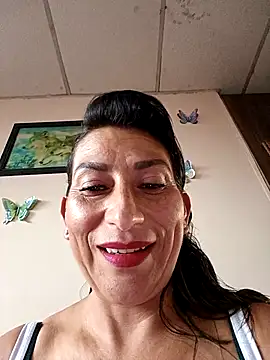 Lucia Rios online show from May 2026 10:37:02 PM