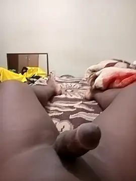 Snapshot of D-fuck-n chatting on February 2026 10:33:01 PM D-fuck-n online show from February 2026 10:33:01 PM