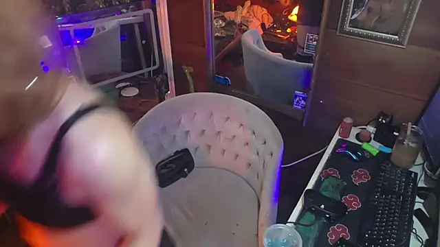 VieVixSyn online show from March 2026 01:21:01 AM