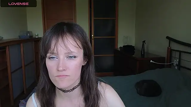Tender Swan online show from May 2026 01:27:02 PM