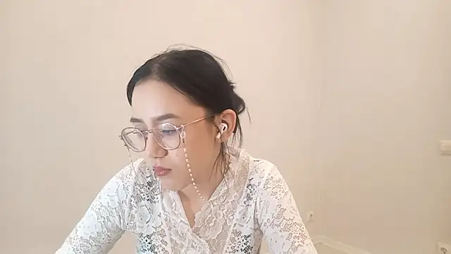 SolvedGlobe online show from April 2026 01:17:02 PM