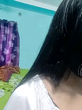 Beauty-3 online show from April 2026 01:43:01 AM