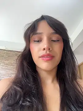 Mia-villalobos online show from May 2026 03:29:02 PM