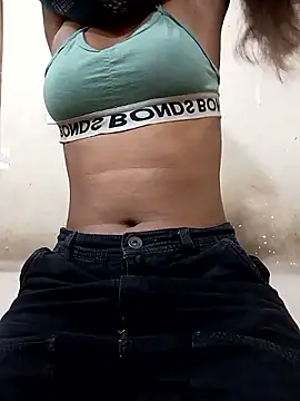 Olivia 101 online show from March 2026 01:25:01 AM