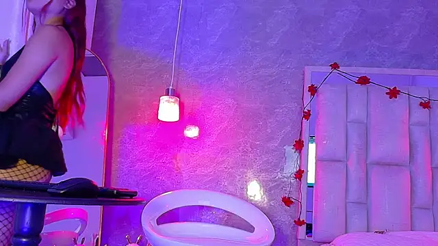 Bella-Sanders online show from March 2026 11:10:02 AM