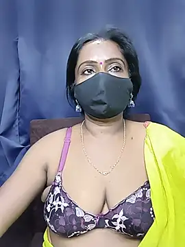 Snapshot of misti-boudii chatting on June 2026 03:12:01 PM misti-boudii online show from June 2026 03:12:01 PM