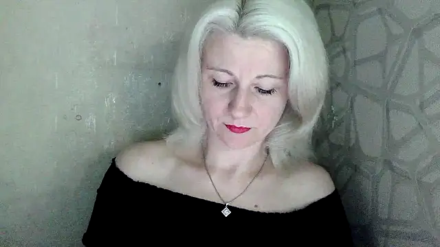 Katerina-Kissa online show from May 2026 06:48:01 PM