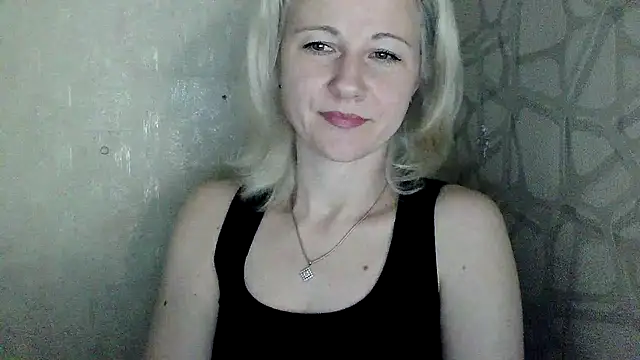 Katerina-Kissa online show from May 2026 07:00:01 PM