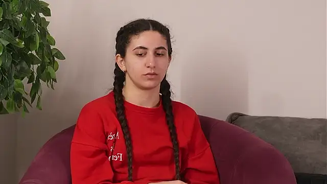 NellieKook online show from March 2026 09:17:02 AM