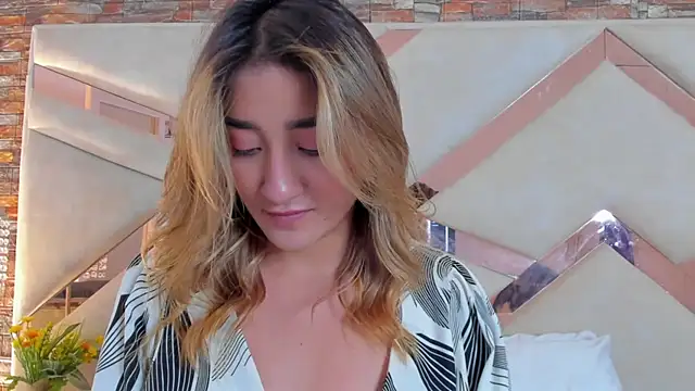 lucy davies online show from July 2026 11:49:01 AM