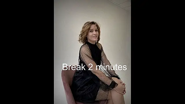 Lizacams online show from April 2026 05:43:01 PM