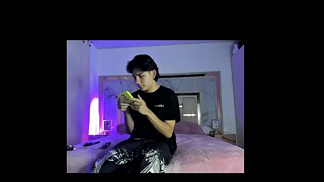 Snapshot of monky_0002 chatting on March 2026 11:33:01 PM monky 0002 online show from March 2026 11:33:01 PM