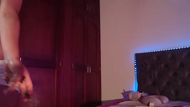 Snapshot of sweetsea_ chatting on May 2026 12:16:02 AM sweetsea online show from May 2026 12:16:02 AM